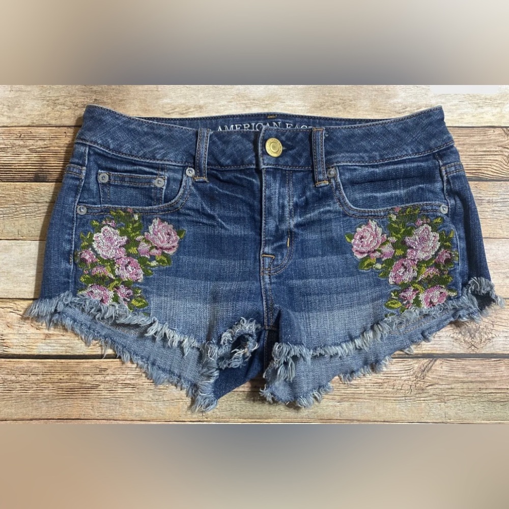 American Eagle Outfitters Women’s Size 0 Jean Stretch Shorts